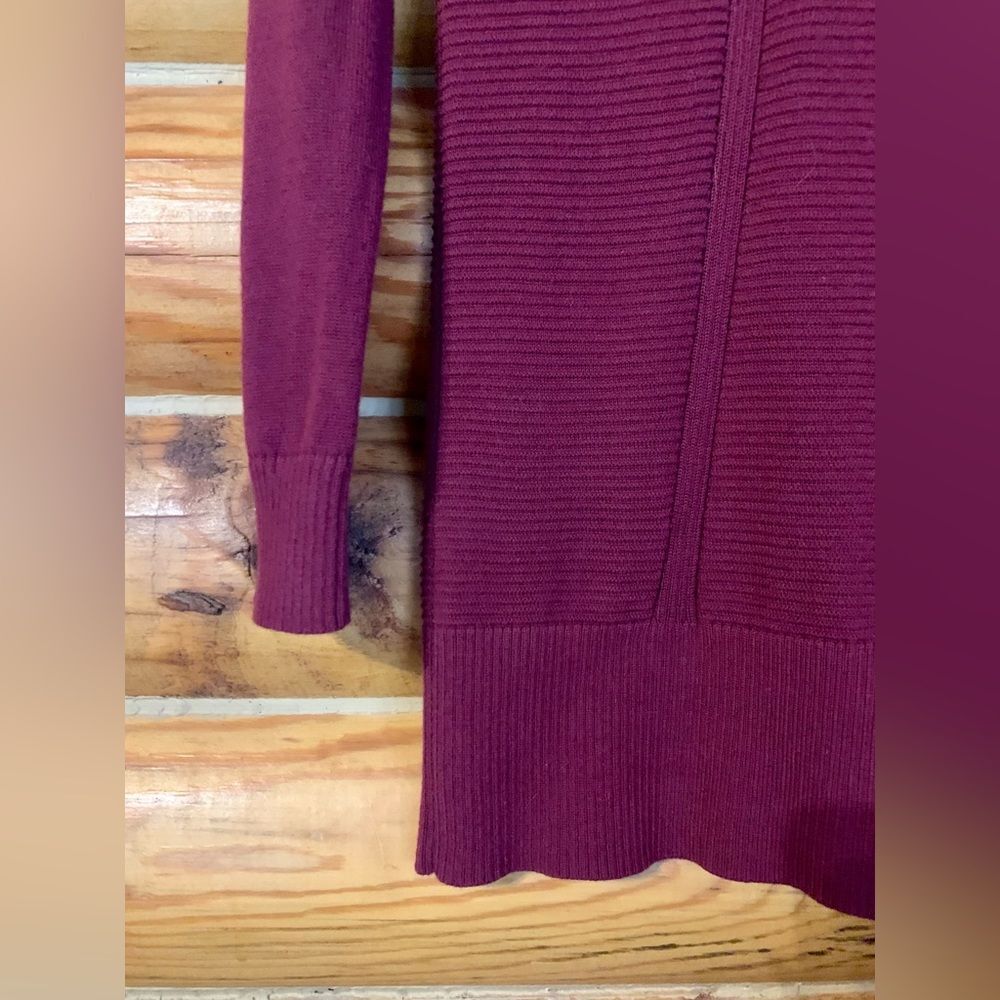 Style & Co. Tunic Length Burgundy Sweater with Angled Flap Collar Medium - Picture 7 of 10